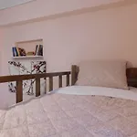 A Bright Away From Appartement