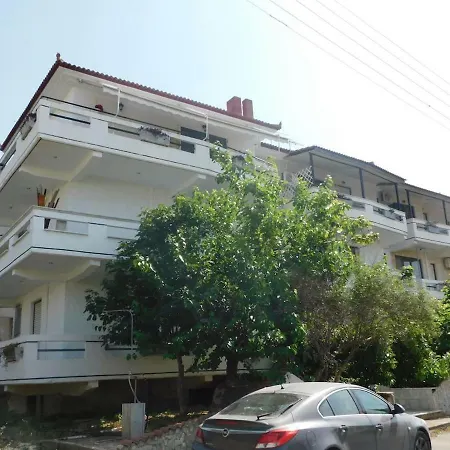 Apartamento A Bright Away From