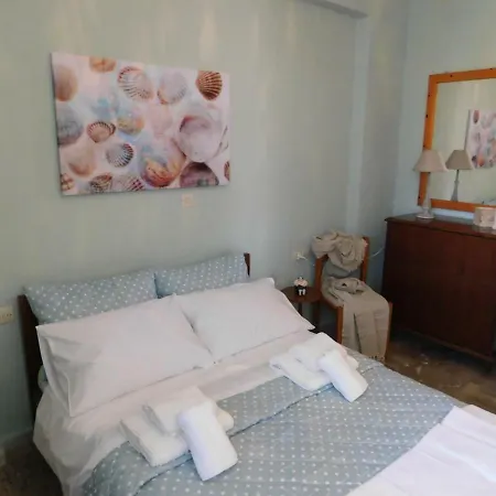 A Bright Away From Parálion Ástros