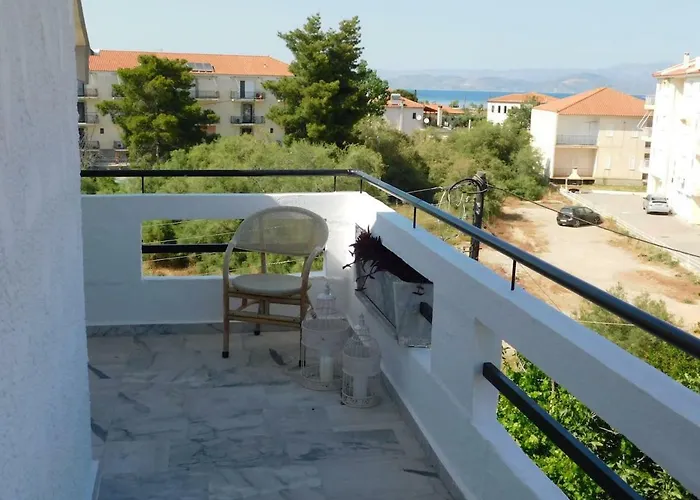 Apartamento A Bright Away From