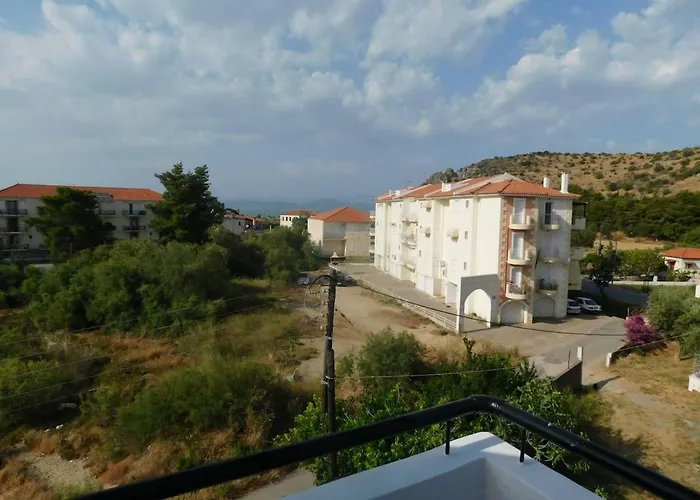 A Bright Away From * Parálion Ástros