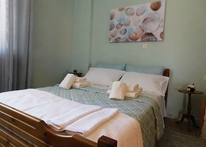 A Bright Away From Parálion Ástros